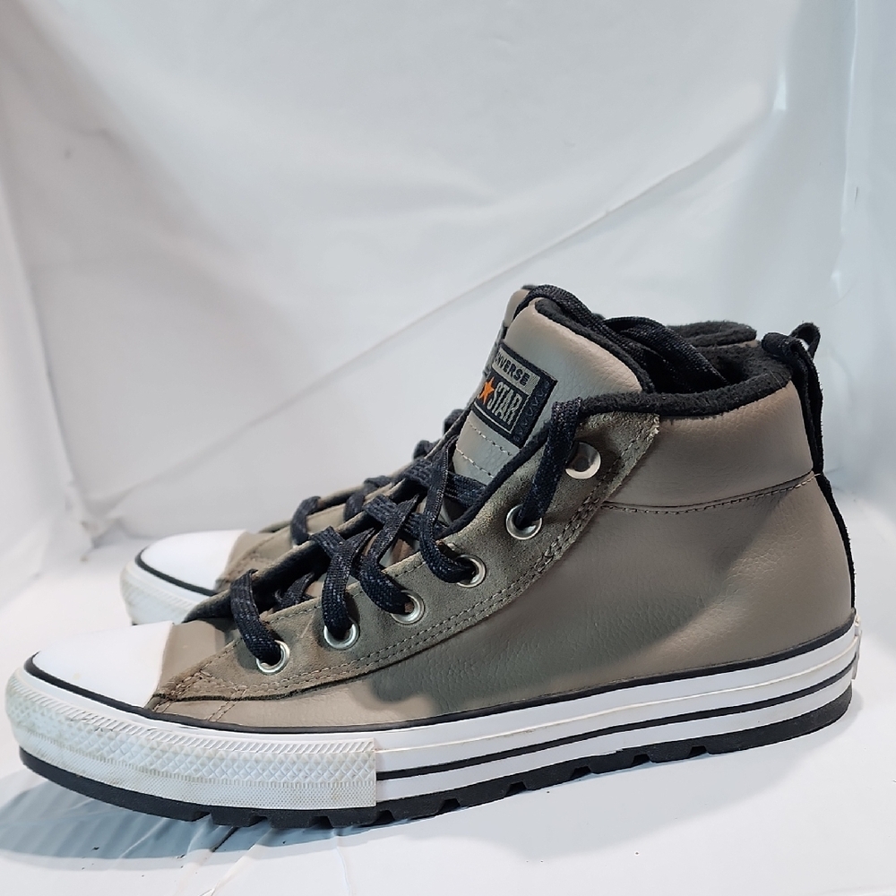 Converse Chuck Taylor All Star Street Mid Leather Sneaker, M 8 / W 10  Mason